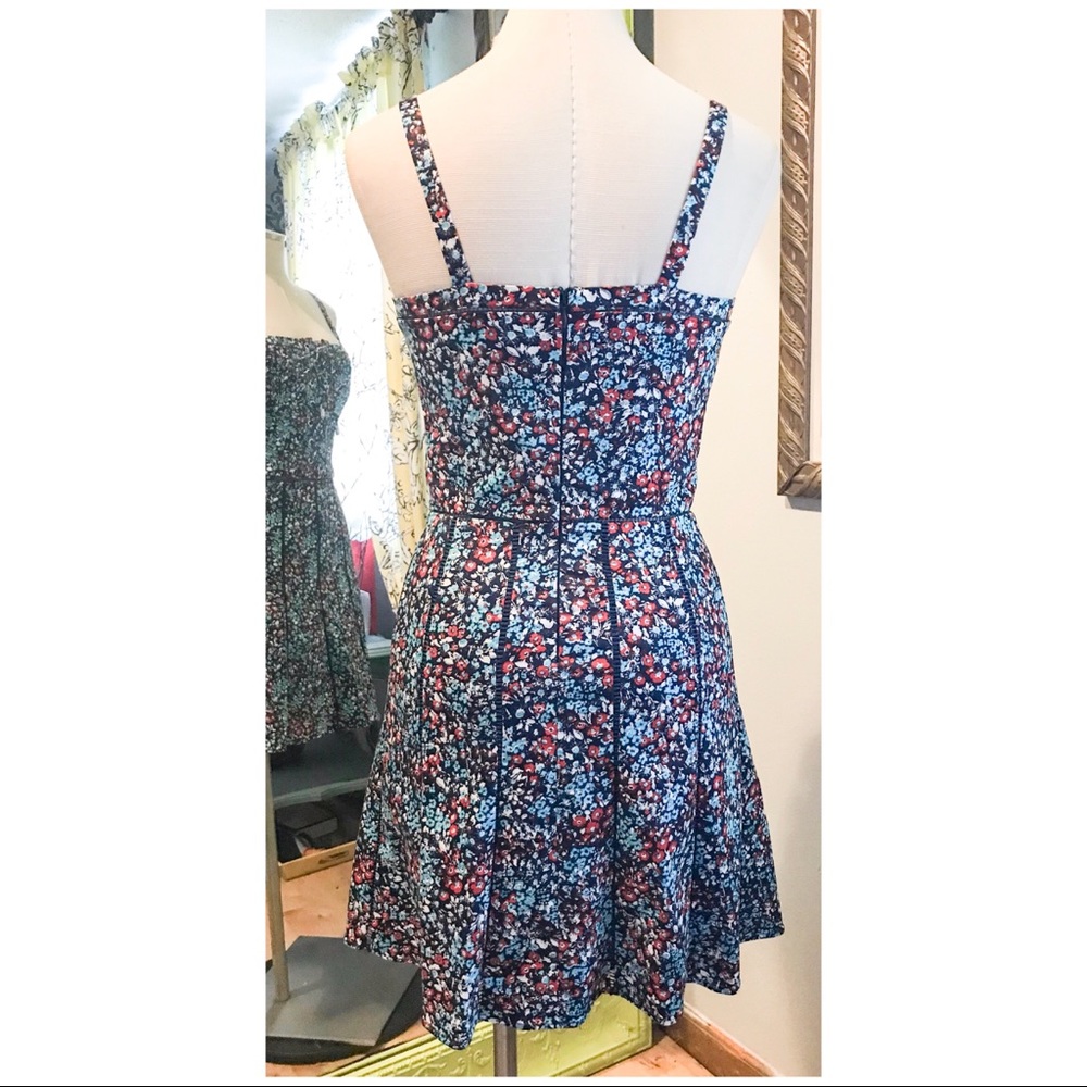 🌸 PARKER Athena Lace-Up A-Line Dress – Floral Fit & Flare - Picture 6 of 6